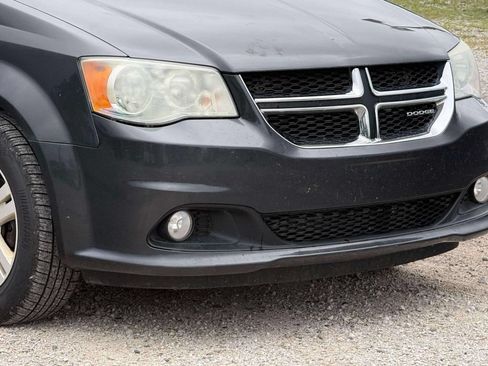 Used 2011 Dodge Grand Caravan Crew FWD image 5