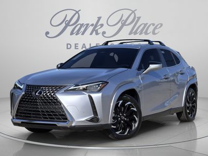 New 2026 Lexus UX 300h FWD w/ Accessory Package (2T)