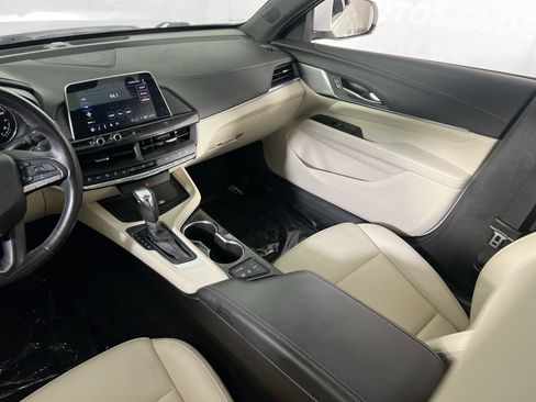 Used 2021 Cadillac CT4 Luxury w/ Sun And Sound Package RWD image 22