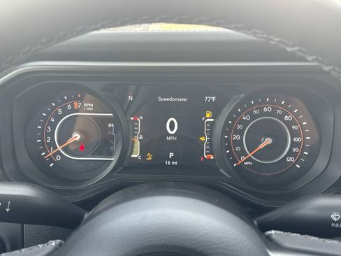 New 2026 Jeep Gladiator Mojave AWD/4WD image 32