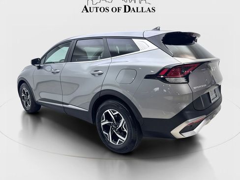 Used 2025 Kia Sportage LX FWD image 9