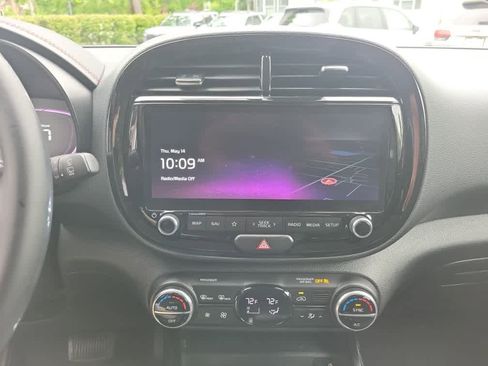 Used 2023 Kia Soul GT-Line FWD image 14