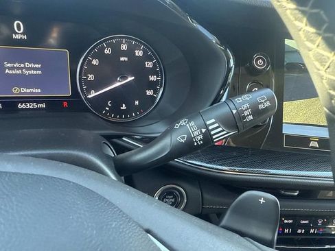 Used 2023 Buick Envision Essence image 29