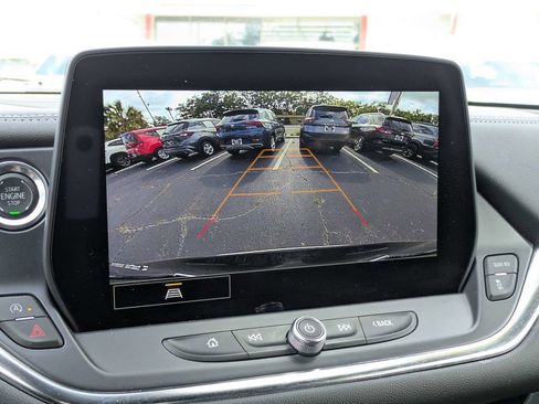 Used 2025 Chevrolet Blazer LT FWD image 20