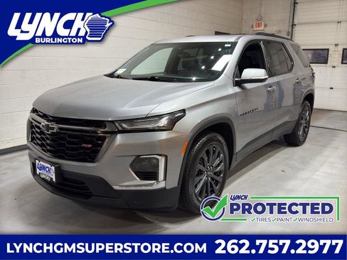 Used 2023 Chevrolet Traverse RS image 1