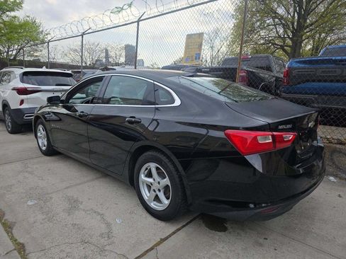 Used 2017 Chevrolet Malibu LS FWD image 3