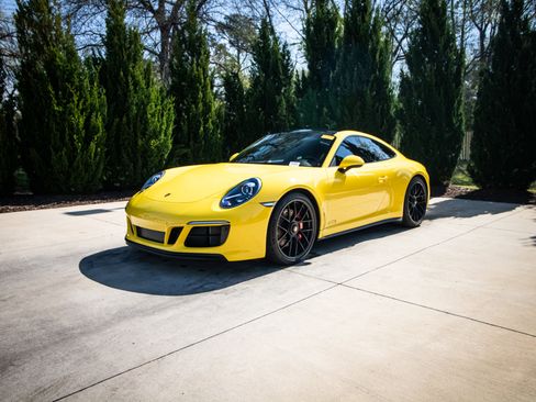 Used 2019 Porsche 911 Carrera GTS image 6