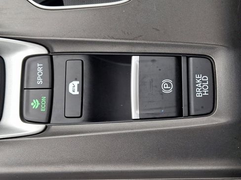 Used 2019 Honda Accord Touring image 25