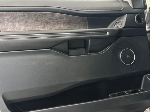 Used 2021 Ford Expedition Max Limited image 26