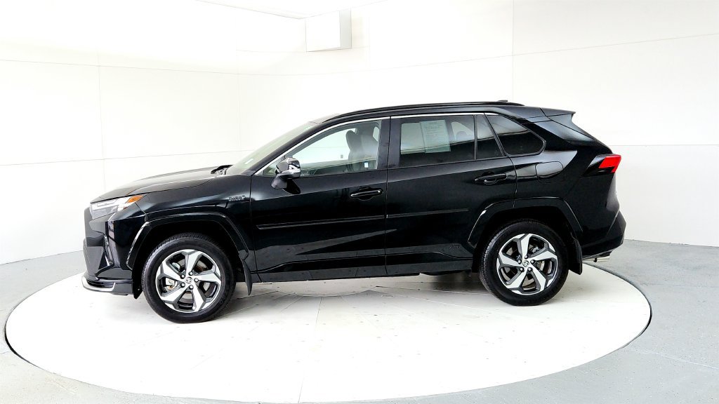 Certified 2024 Toyota RAV4 SE w/ Weather & Moonroof Package AWD/4WD image 3