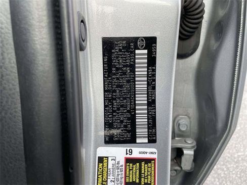 Used 2025 Toyota Camry LE image 32