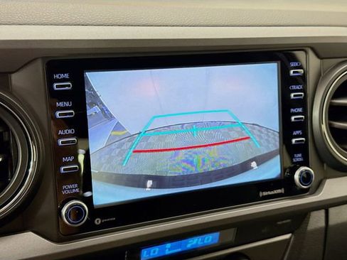 Used 2022 Toyota Tacoma TRD Sport image 13