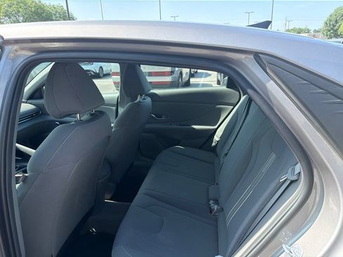 Used 2023 Hyundai Elantra SEL w/ Convenience Package FWD image 19