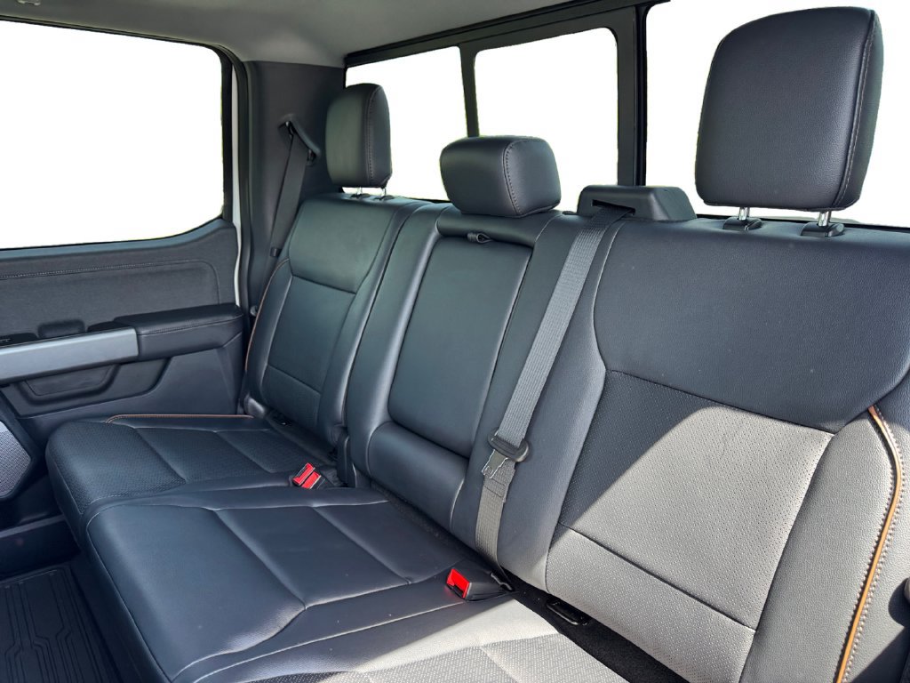 Used 2026 Ford F250 Lariat w/ Black Appearance Package AWD/4WD image 13