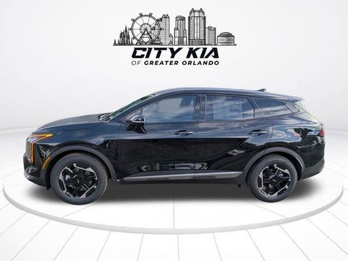 New 2027 Kia Sportage S FWD image 3