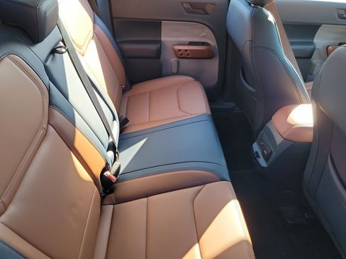 Used 2024 Ford Maverick Lariat image 16