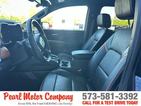 Certified 2024 GMC Canyon AT4 w/ AT4 Premium Package image 11