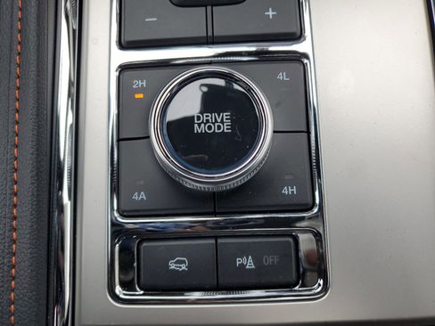 New 2024 Ford Expedition Timberline image 32