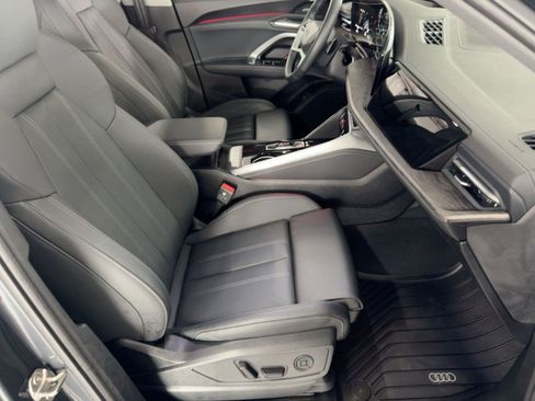 Used 2025 Audi Q5 Premium Plus w/ Premium Plus image 30