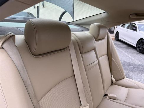 Used 2010 Lexus ES 350 image 17