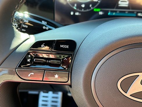 New 2025 Hyundai Elantra SEL image 24