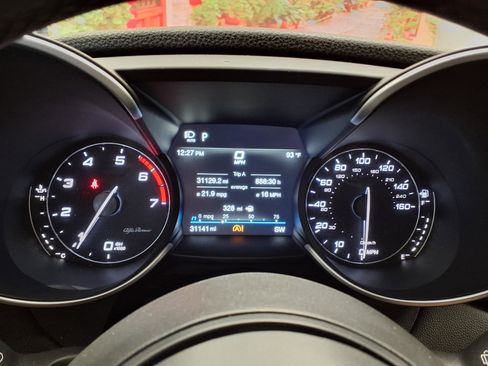 Used 2020 Alfa Romeo Giulia Ti RWD image 29
