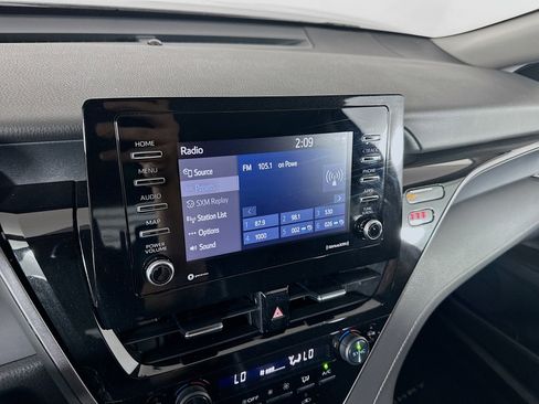 Used 2023 Toyota Camry SE image 19