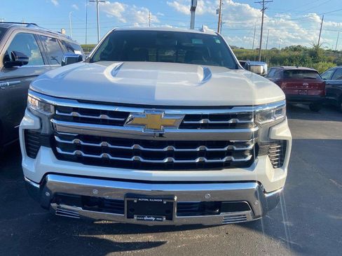 Used 2023 Chevrolet Silverado 1500 LTZ w/ LTZ Convenience Package II AWD/4WD image 3