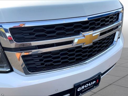 Used 2015 Chevrolet Suburban LT AWD/4WD image 30