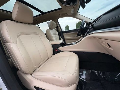 Used 2022 Jeep Grand Cherokee L Limited AWD/4WD image 33