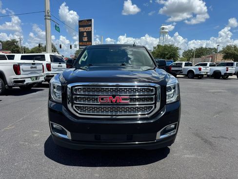 Used 2017 GMC Yukon SLT w/ Open Road Package RWD image 3