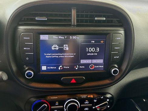 Used 2024 Kia Soul LX w/ Option Group 015 FWD image 18