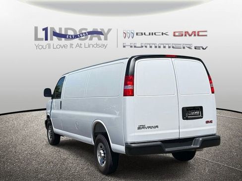 New 2026 GMC Savana 3500 Extended w/ Driver Convenience Package RWD image 4