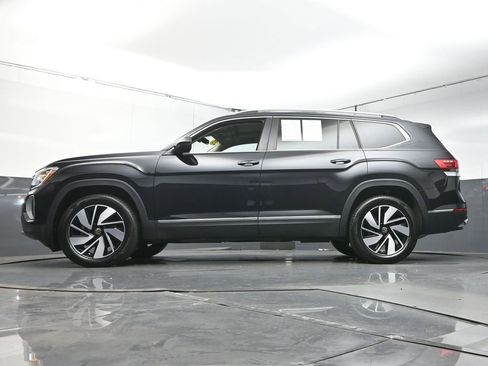 Used 2025 Volkswagen Atlas SEL image 36