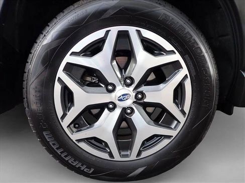 Used 2023 Subaru Forester Premium w/ Popular Package #2 AWD/4WD image 7