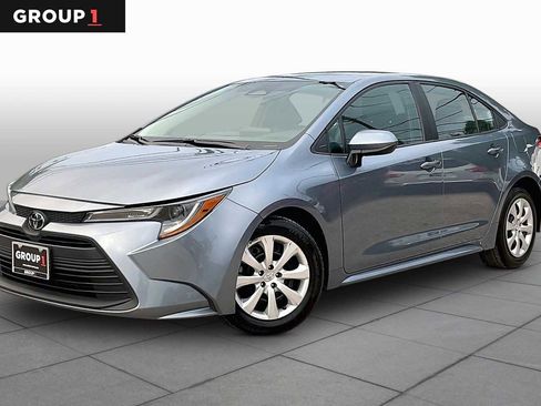 Used 2024 Toyota Corolla LE image 1