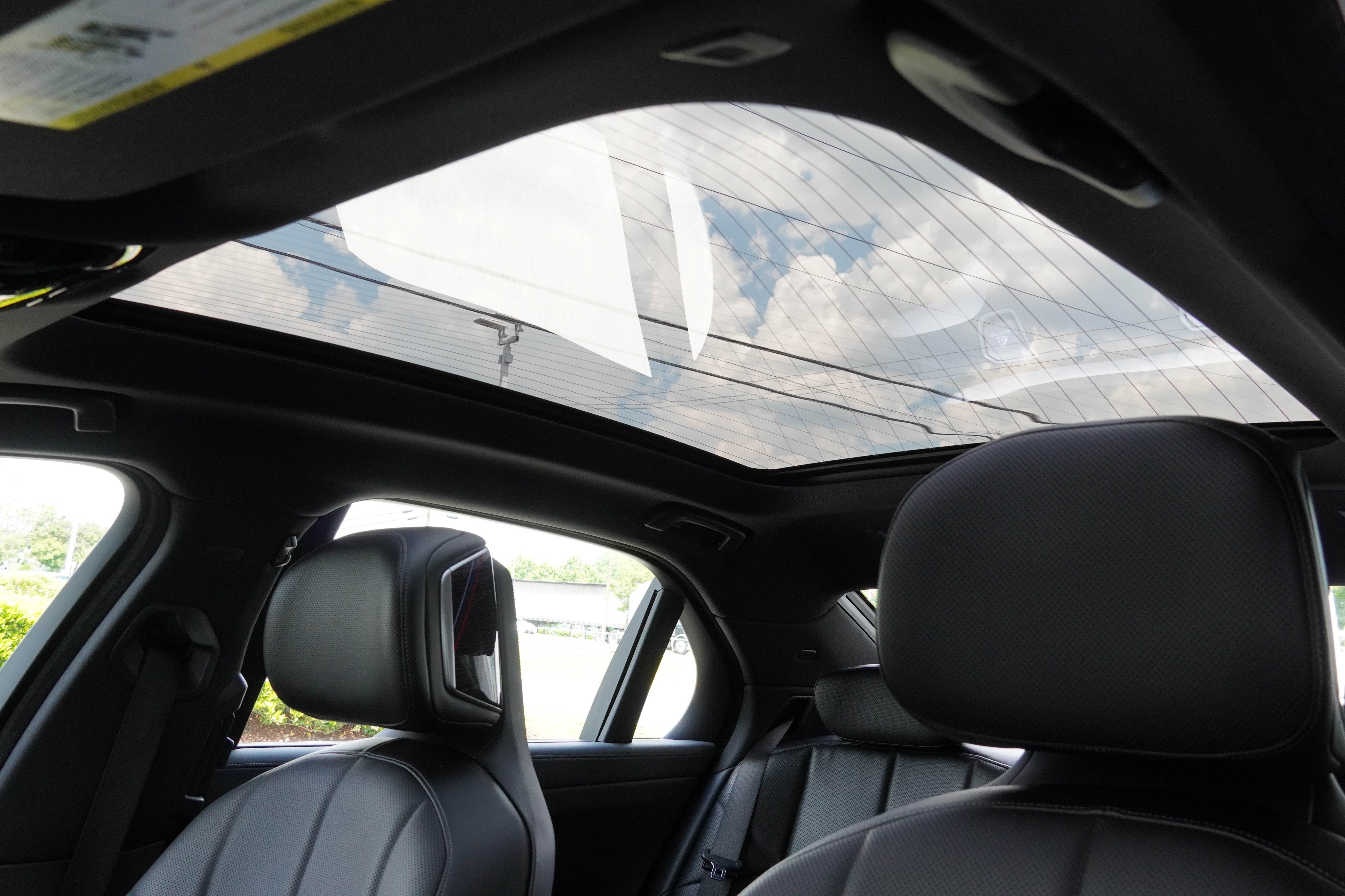 Used 2023 BMW 740i RWD image 14