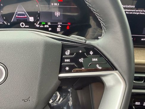 Used 2025 Audi Q5 Premium Plus w/ Premium Plus image 17