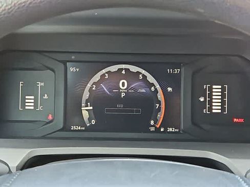 Certified 2025 Toyota Tacoma SR5 AWD/4WD image 27