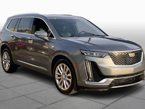 Used 2020 Cadillac XT6 Premium Luxury image 2