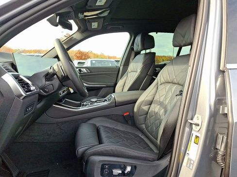 New 2026 BMW X5 xDrive50e image 11