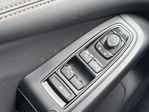 New 2026 Subaru Ascent Limited Bronze image 24