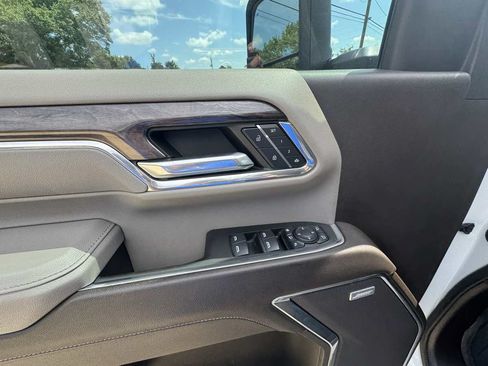 Used 2024 Chevrolet Silverado 3500 LTZ w/ LTZ Plus Package AWD/4WD image 11