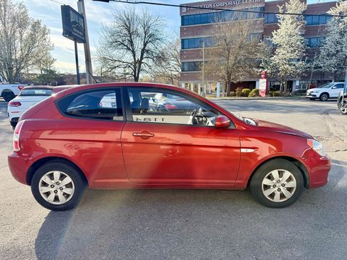 Used 2011 Hyundai Accent GS w/ Premium Pkg 3 image 6