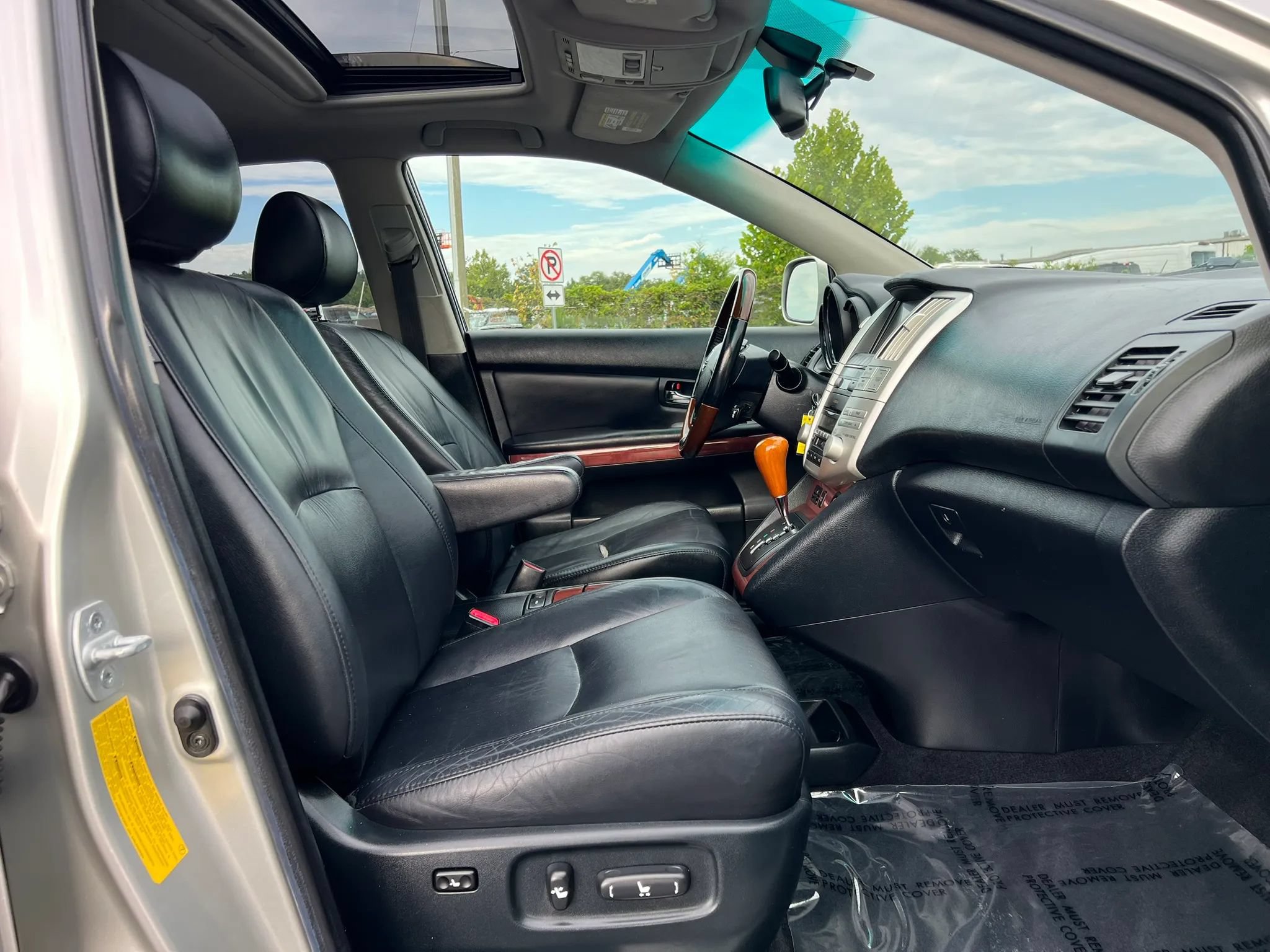 Used 2007 Lexus RX 400h AWD w/ Premium Plus Pkg image 16