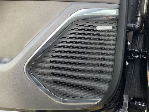 New 2026 GMC Acadia Denali w/ Super Cruise Package image 25