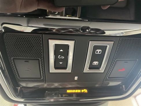 Used 2018 Land Rover Range Rover Supercharged image 21