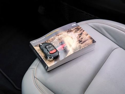 Used 2023 Jeep Gladiator Mojave w/ LED Lighting Group image 84