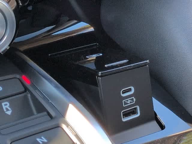 Certified 2026 Acura MDX w/ Technology Package FWD image 34