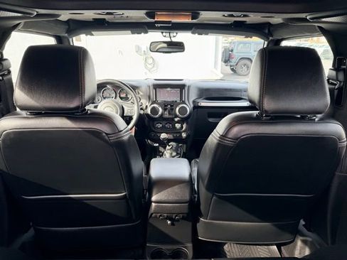 Used 2016 Jeep Wrangler Sahara w/ Trailer Tow Group AWD/4WD image 11